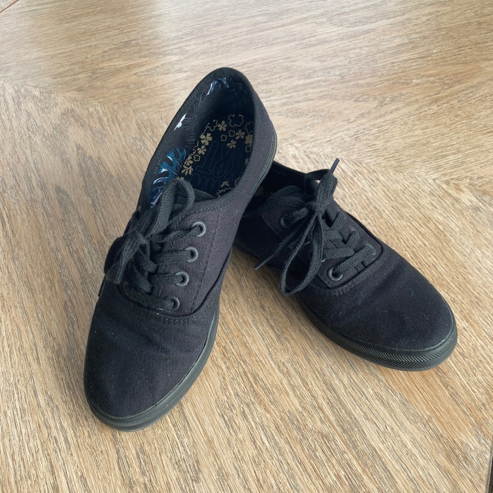 Women's Sneaker/Casual lace-up shoes - Black - Size 5